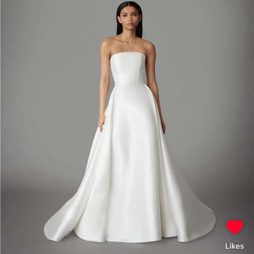 RESERVED!🎀ALLISON WEBB-SHERIDAN🎀Wedding Dress! No Longer Made! Never Worn!